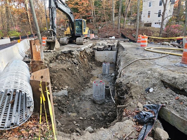 A picture of the Hunting Ridge Road Bridge under construction 